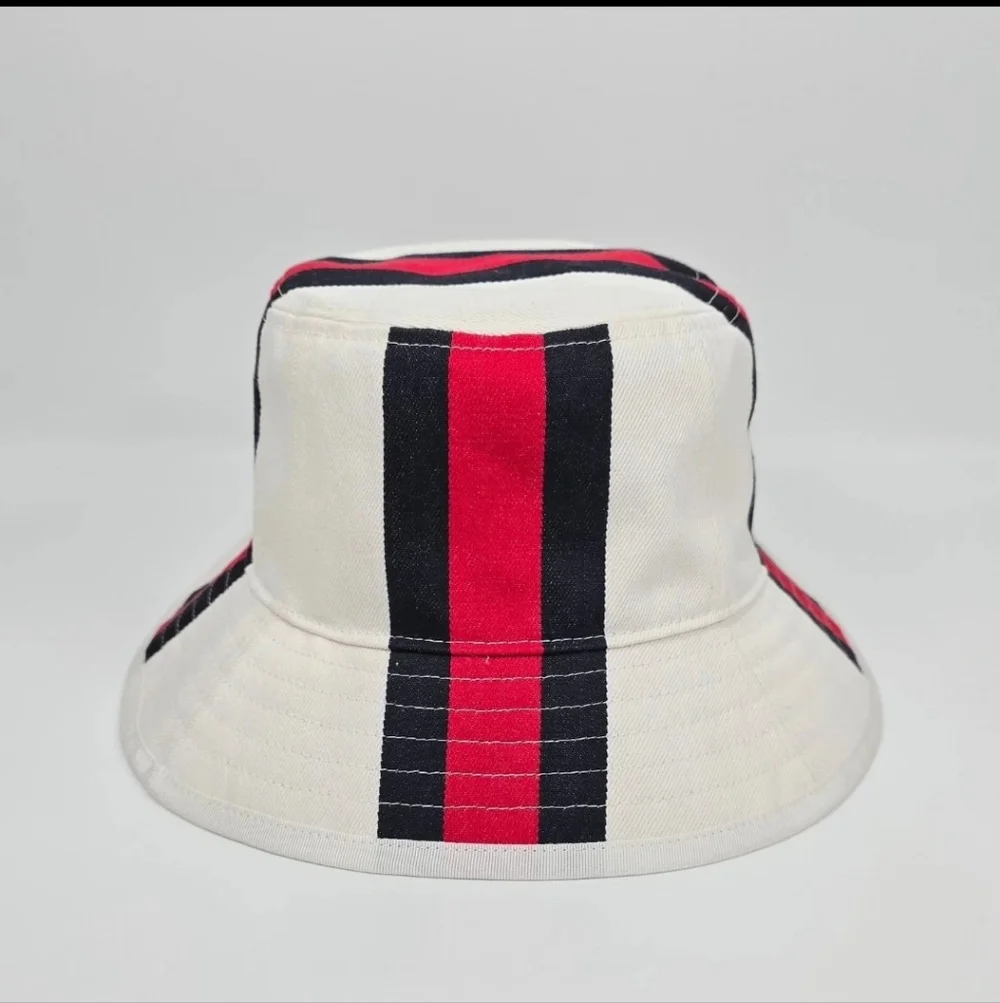 Certified Authentic Bnwt Gucci Cream Bucket Hat with Red and Black Stripes - Picture 3 of 3
